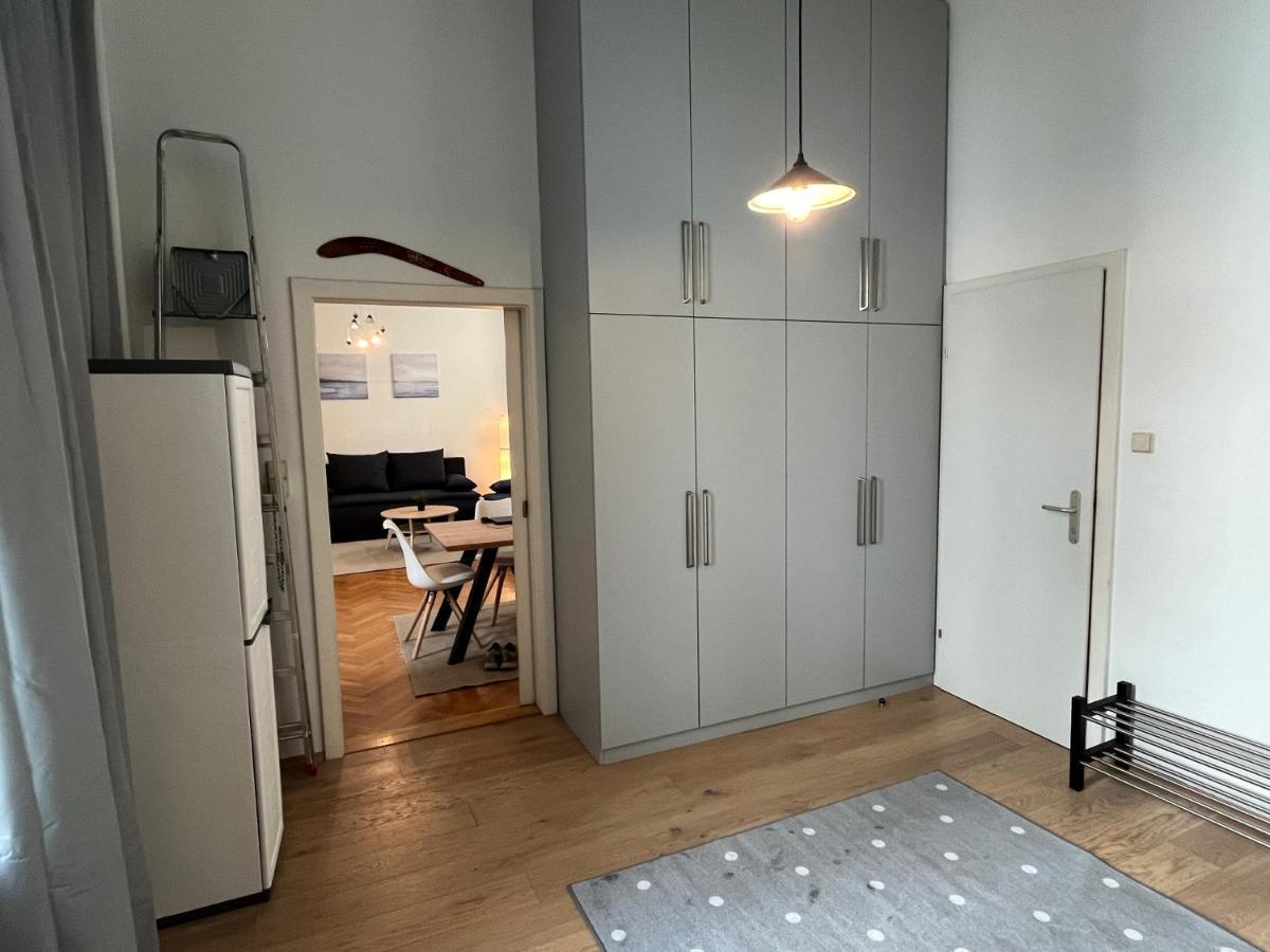 Stylish Apt Near Urania 1Br Apartment Vienna Exterior photo