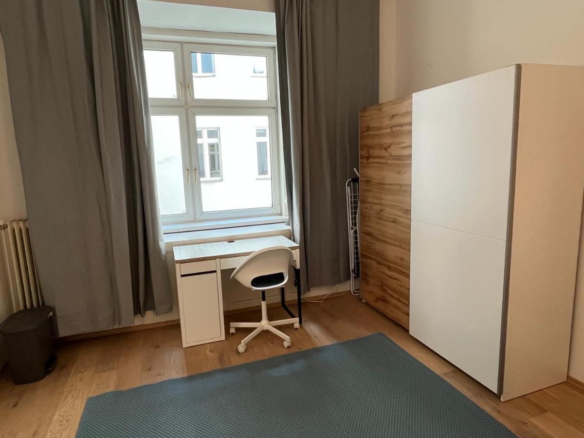 Stylish Apt Near Urania 1Br Apartment Vienna Exterior photo